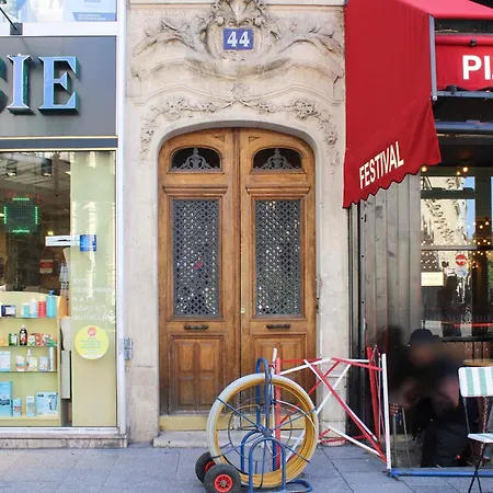 Apartment T2 In The Heart Of Near Louvre Museum